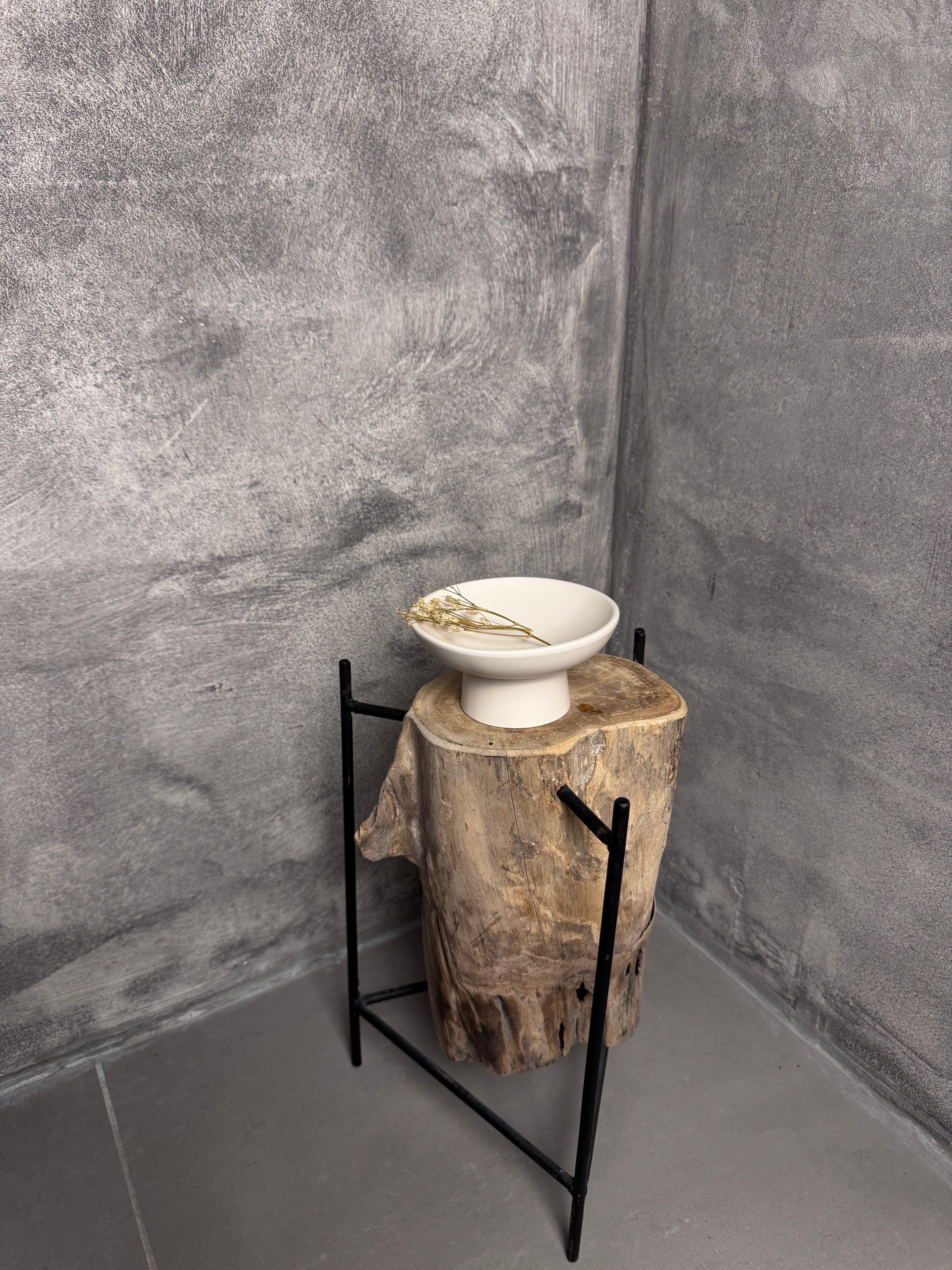 TOP 5 SFATURI DE STYLING PENTRU UN CAMIN MINIMALIST